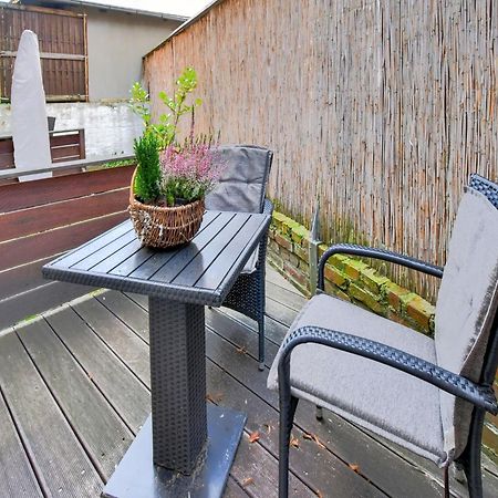 Modern Apartment In Wismar With Private Terrace Bagian luar foto