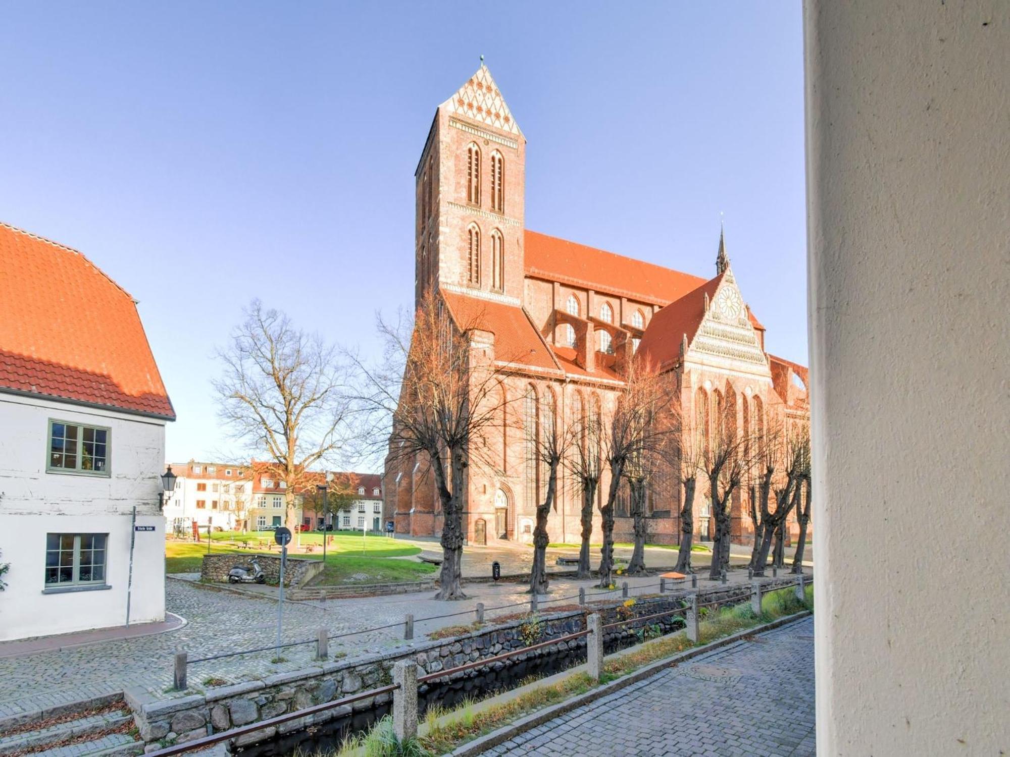 Modern Apartment In Wismar With Private Terrace Bagian luar foto