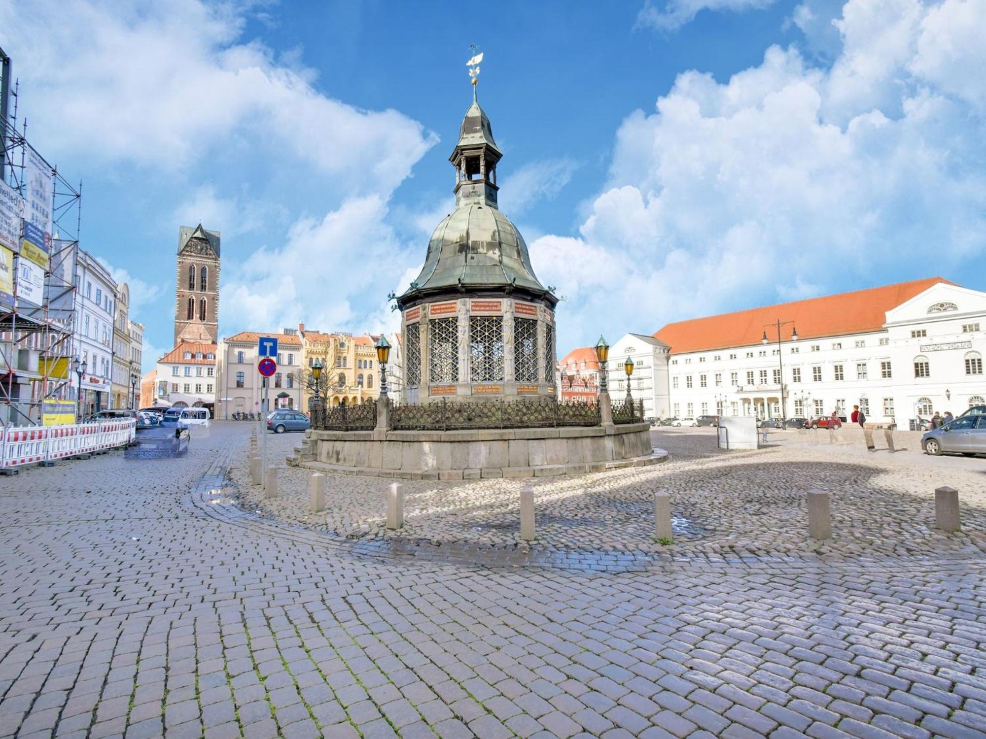 Modern Apartment In Wismar With Private Terrace Bagian luar foto